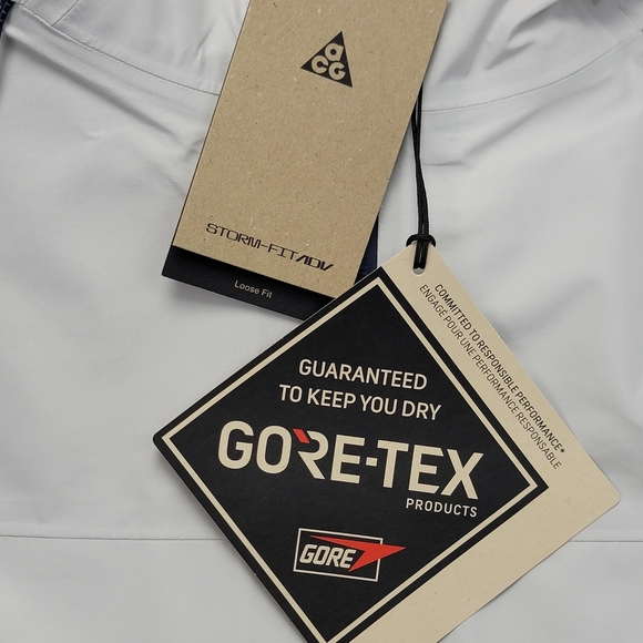 Nike Unisex Size M ACG Misery Ridge Storm-Fit ADV GORE-TEX Jacket FV8641-030 NWT - Picture 11 of 14
